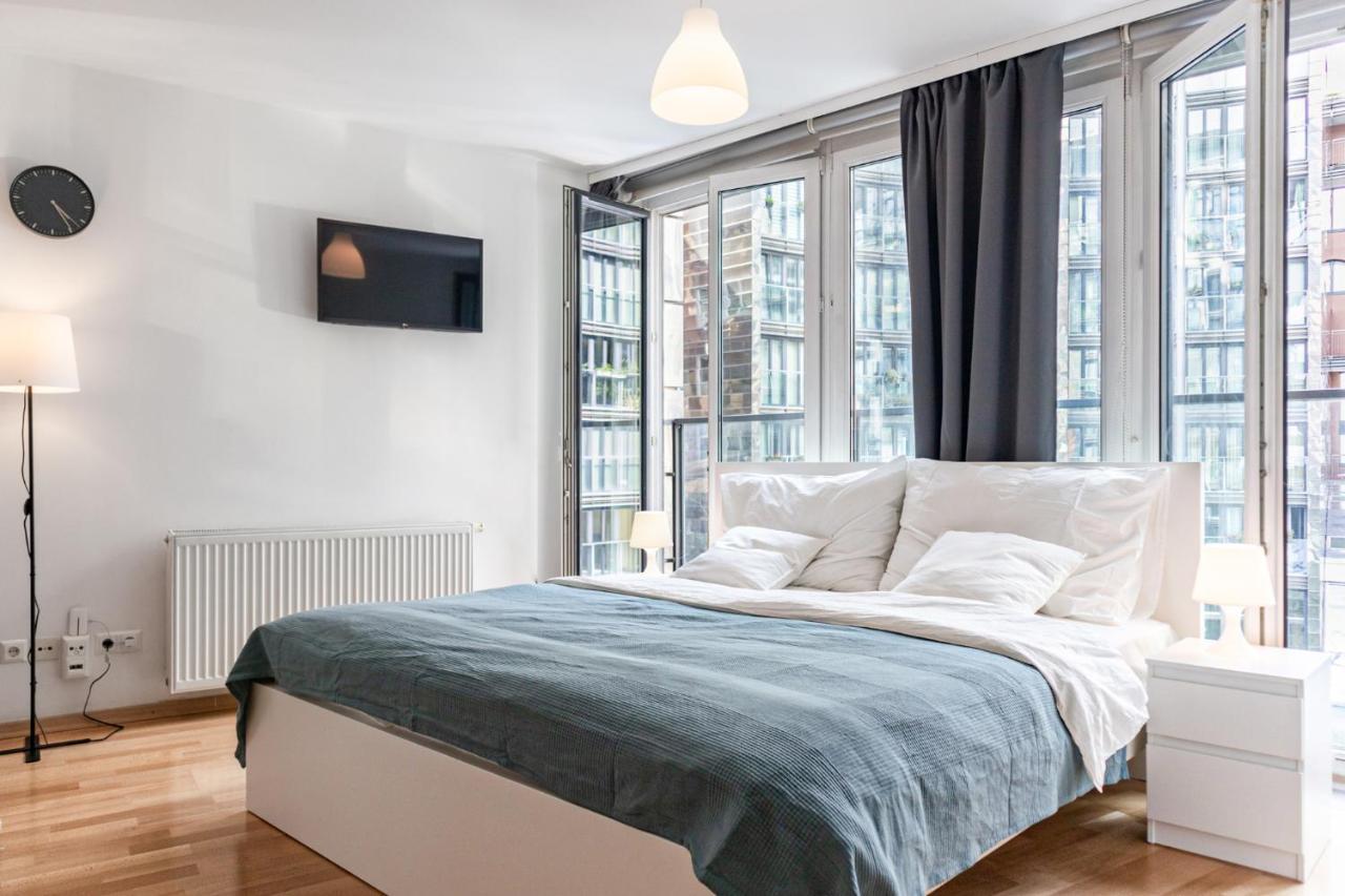 Gasometer Apartment - Designer Building With Amazing View Виена Екстериор снимка