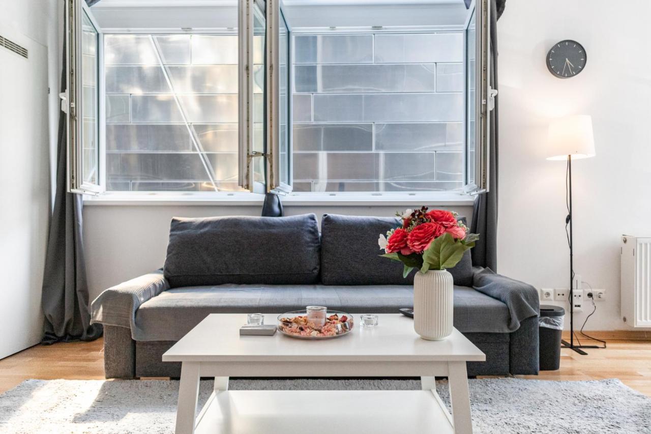 Gasometer Apartment - Designer Building With Amazing View Виена Екстериор снимка